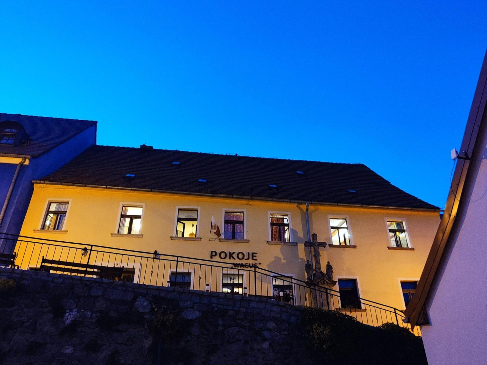 Apartamenty I Pokoje Goscinne "Wacus" Srebrna Góra Exterior foto